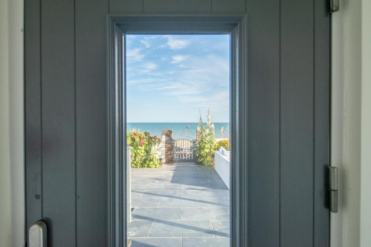 The Beach Escapes Hythe  Bagian luar foto