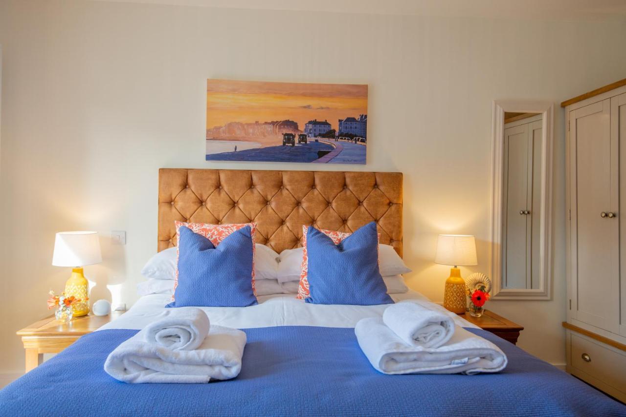 The Beach Escapes Aparthotel Hythe  Bagian luar foto