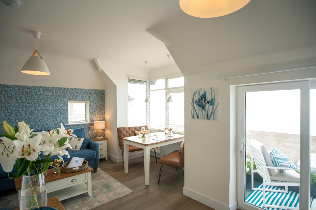 The Beach Escapes Aparthotel Hythe  Bagian luar foto